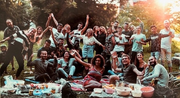 Die Interkulturelle Gruppe Konstanz beim Picknick auf dem Hohentwiel am 20. Juli 2019