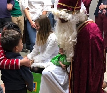 Nikolausfeier von Save me Konstanz in der Unterkunft für Geflüchtete Atrium
