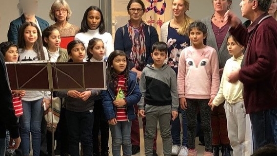 Nikolausfeier von Save me Konstanz in der Unterkunft für Geflüchtete Atrium