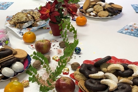 Nikolausfeier von Save me Konstanz in der Unterkunft für Geflüchtete Atrium